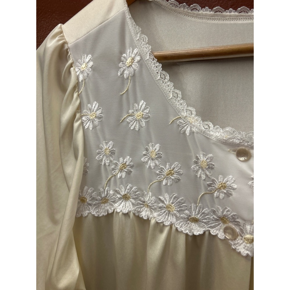 Vintage Sleepwear Shadowline Nightgown Cottagecore Grandma Core Coquette Retro - Picture 3 of 5